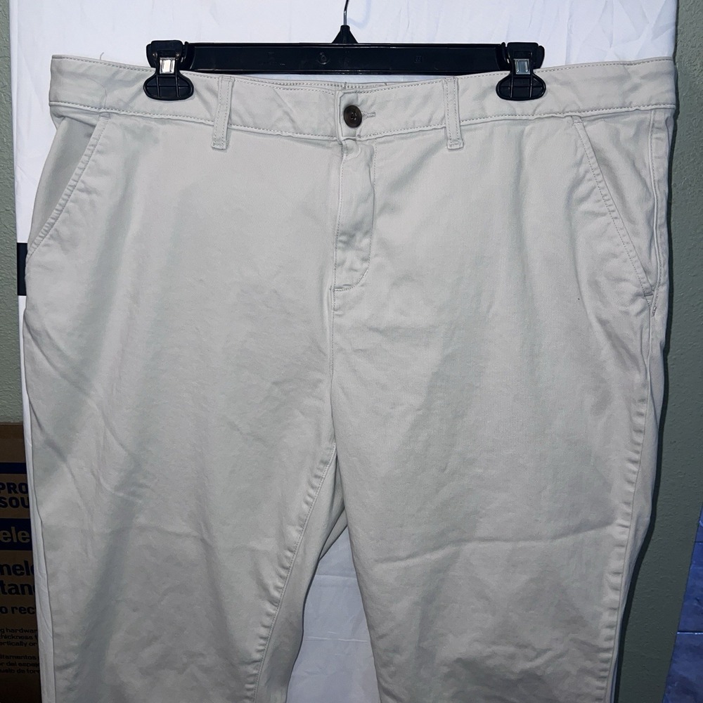 St Johns Bay Girlfriend Chino Pants Women's 20W Stretch Mid Rise Stone Khaki